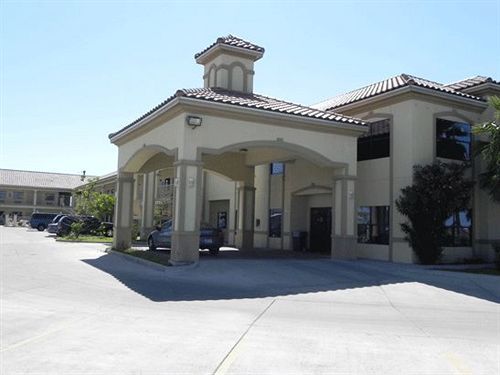 Boca Chica Inn And Suites Brownsville Exterior photo